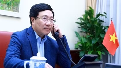 Vietnam, US foreign ministers agree to boost ties
