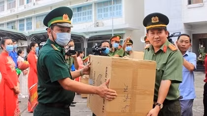 An Giang police deploy more efforts to prevent the spread of COVID-19 pandemic through border