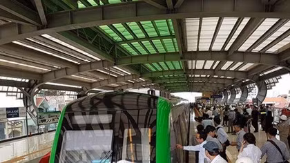 Cat Linh – Ha Dong Railway open to visitors 