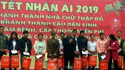 Activities held to bring warm Tet to policy beneficiaries, the poor