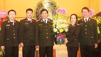 DIC congratulates Public Security schools on Vietnamese Teachers’ Day