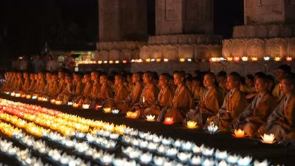 Vesak 2019: Flower-shaped lantern floated to pray for global peace