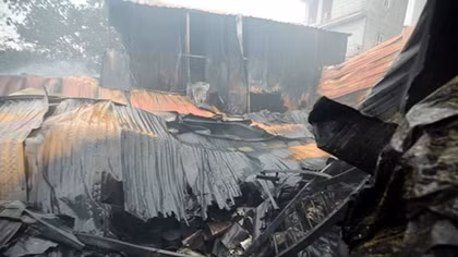 Hanoi: Eight killed, go missing in workshop blaze