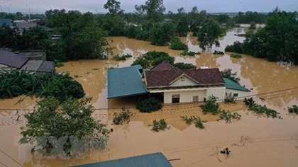 PM decides to provide 5,000 tonnes of rice for flood victims in central region