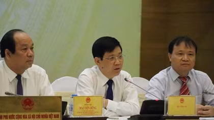 Protection racket at Long Bien market is unacceptable: MPS leader 