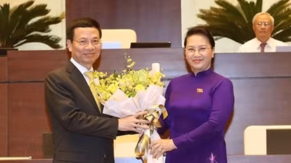 Nguyen Manh Hung appointed as Minister of Information and Communications