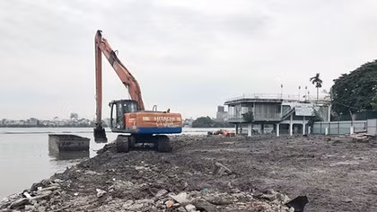 Hanoi's West Lake not filled up to build hotels