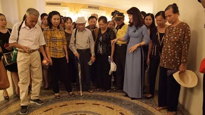 Hanoi Opera House opens for visitors