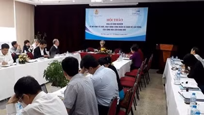 German foundation shares experience in labour relations