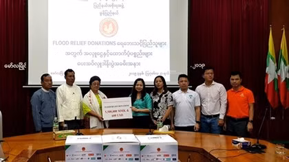 Vietnamese in Myanmar support flood-hit residents in Mon state
