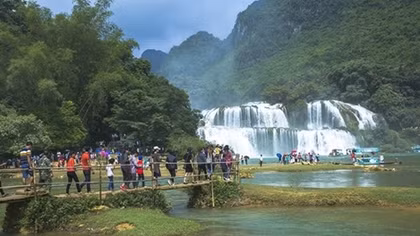 Cao Bang province works to develop three economic pillars