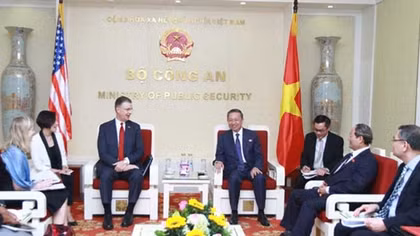 Minister To Lam receives the US Ambassador to Vietnam
