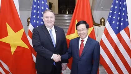 Deputy PM Minh holds talks with US Secretary of State