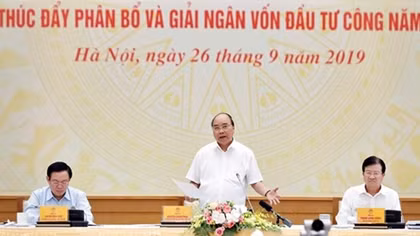 PM urges speeding up disbursement of public investment capital
