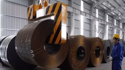 Vietnam maintains tariffs on imported steel