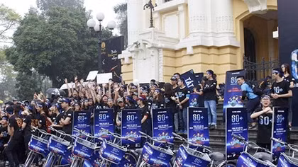 Hanoian young people starts Earth Hour 2017 program