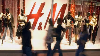 Vietnamese spend big on foreign high-street clothes