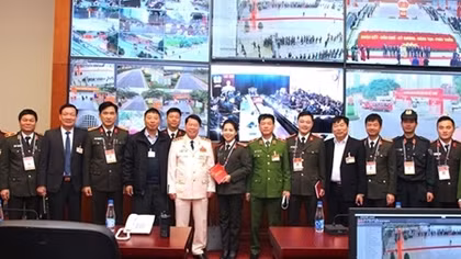Deputy Minister Bui Van Nam checks security protection at National Party Congress’s venue