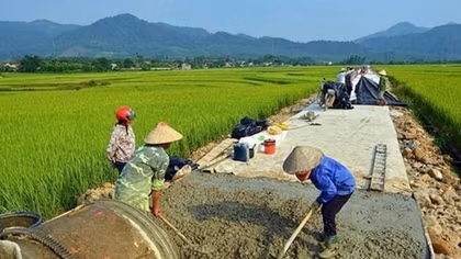 Hoa Binh city completes new-style rural building programme