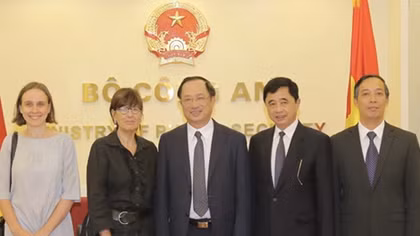 Deputy Minister Nguyen Van Thanh receives Belgian Ambassador to Vietnam 