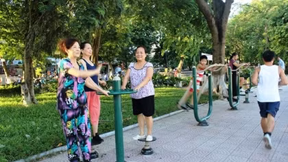 Hanoi suburbs await outdoor gyms, playgrounds