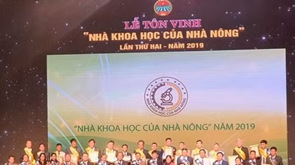 62 honored as “scientists of farmers”