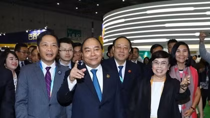 PM attends opening of China International Import Expo