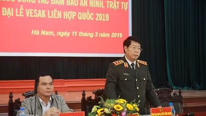 MPS leader checks security work for events of UN Day of Vesak 2019 in Ha Nam
