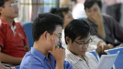Shares rise on positive outlook
