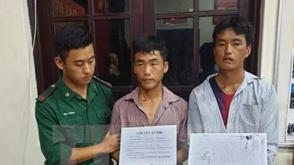 Dien Bien: Two men caught carrying 20,000 meth pills