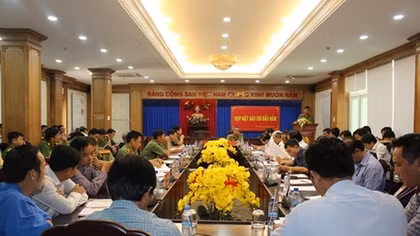 Binh Duong Police praises reporters of CAND Newspaper