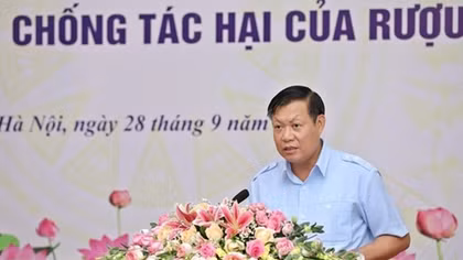 Official urges stronger actions against alcohol harms