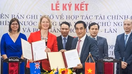 Vietnam, New Zealand beef up financial ties