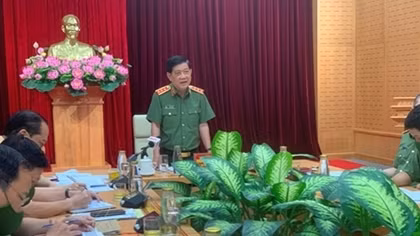 Deputy Minister Nguyen Van Son chairs meeting on anti-pandemic measures