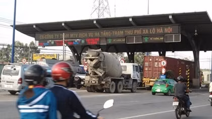 Transport firms urge reduction in road fees, toll stations