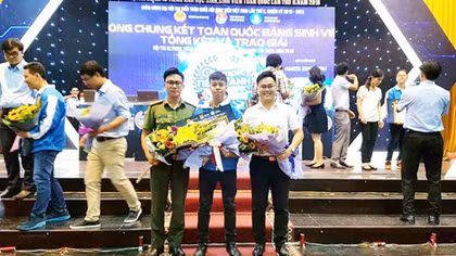 Student of PSA wins first prize at National English Olympiad 
