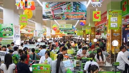 Enterprises race to recruit workers for Tet holidays