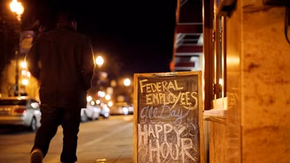 Government shutdown breaks record, with no end in sight