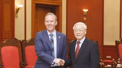 Vietnam wants to step up cooperative ties with UK: Party chief