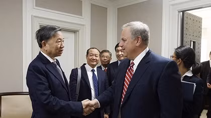 MPS of Vietnam, U.S Department of Interior sign deal on fight against wildlife trafficking