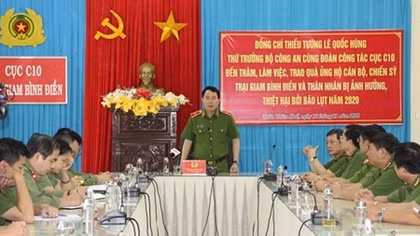 Deputy Minister Le Quoc Hung inspects Binh Dien Prison