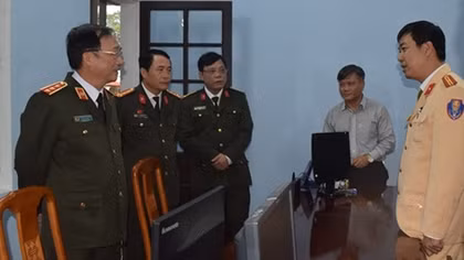 MPS delegation works with Thua Thien - Hue Police