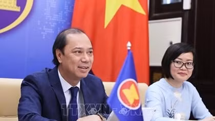 Vietnam, China co-chair 18th East Asia Forum