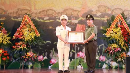 Bac Ninh Fire Police received Second Class Feat Order 