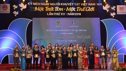 Music programme raises 25.7 billion VND for the disabled, orphans