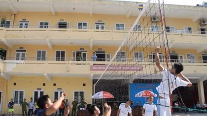 18 teams compete in Volleyball Championship of Fire Fighting Police