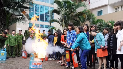 Fire prevention and fighting skills trained for teachers and students 