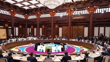 PM attends leaders’ roundtable meeting of 2nd Belt and Road Forum