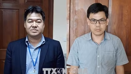 Former executives of petrochemical firm to stand trial