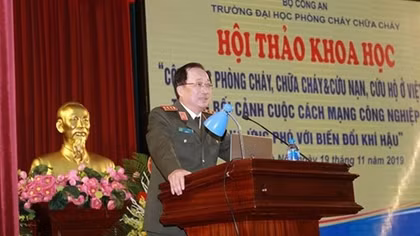 Deputy Minister Nguyen Van Thanh attends conference on fire prevention and fighting 